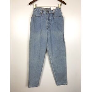 Zena Tapered Mom Jeans Light Wash 9